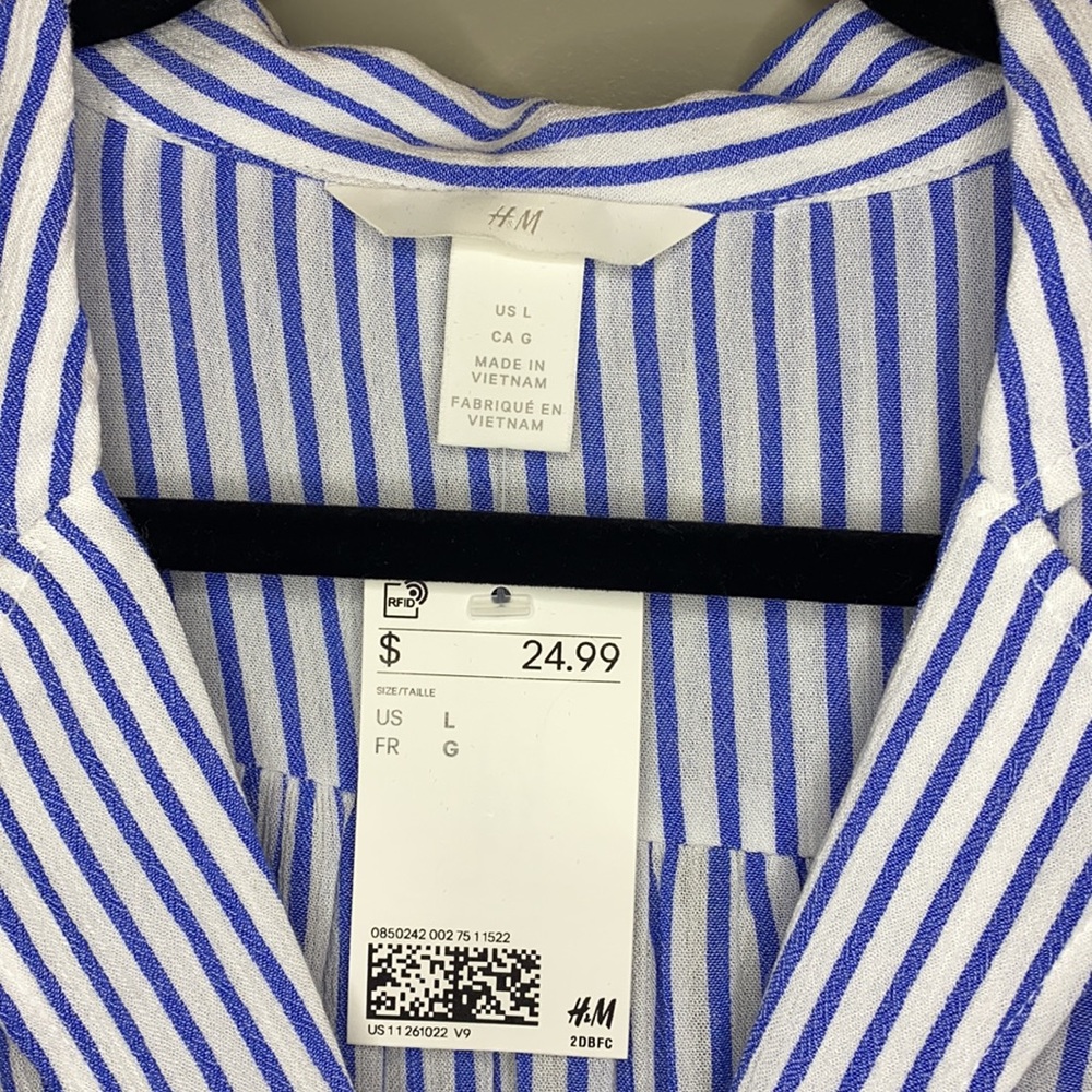 H&M Tie-Hem blouse - Picture 2 of 5
